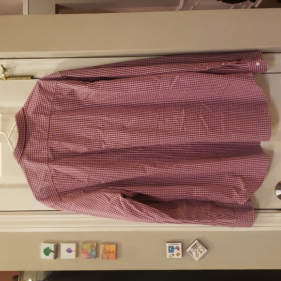 Button down - Picture 2 of 4